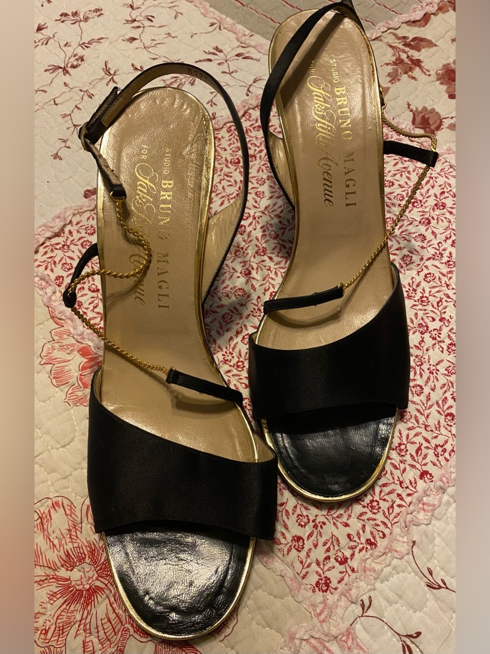 Bruno Magli Saks Fifth Avenue vintage Satin Slingback w/Gold Chain Size 9 1/2